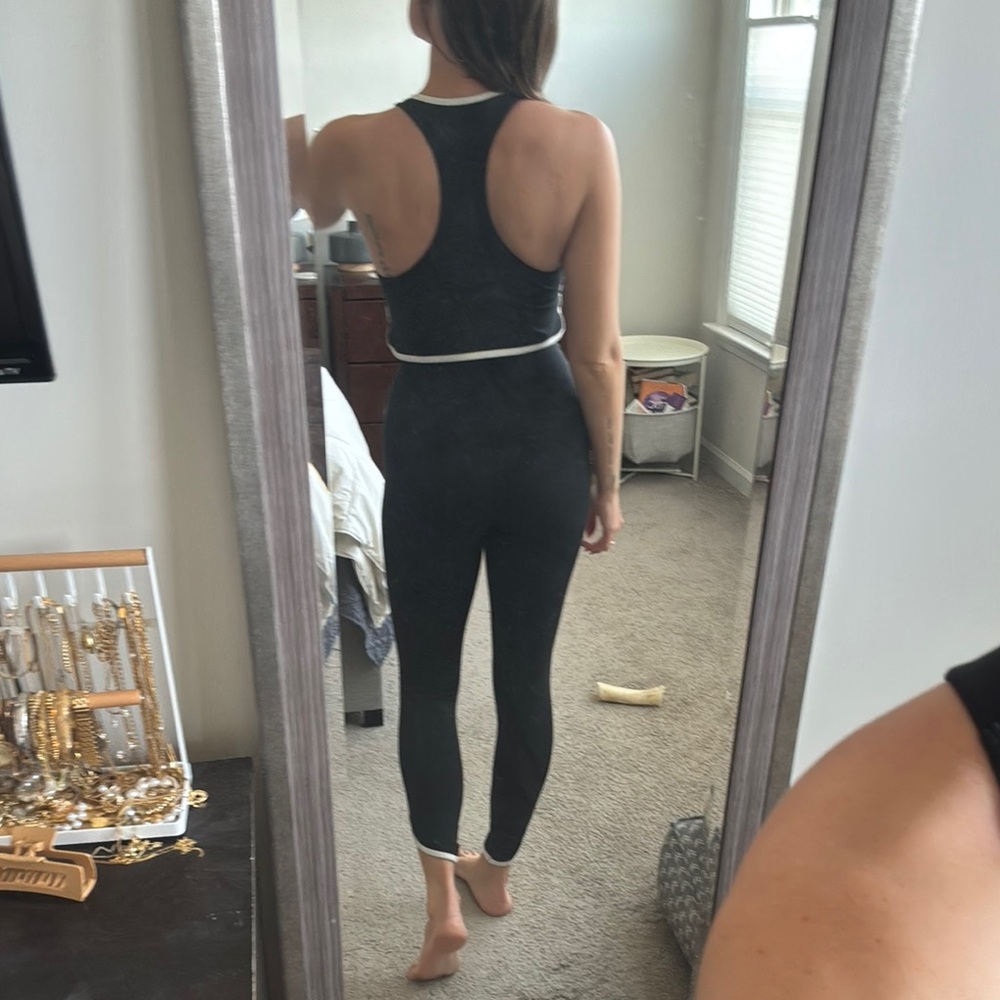 Black and White Athletic Set - Picture 3 of 3